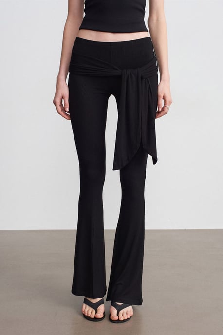 Hochtaillierte Jersey-Hose mit Weite und Bindeband - Image 3
