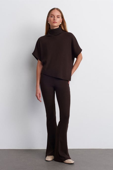Hochtaillierte Schlagstrickhose - Image 3