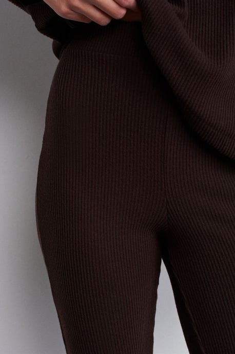 Hochtaillierte Schlagstrickhose - Image 4