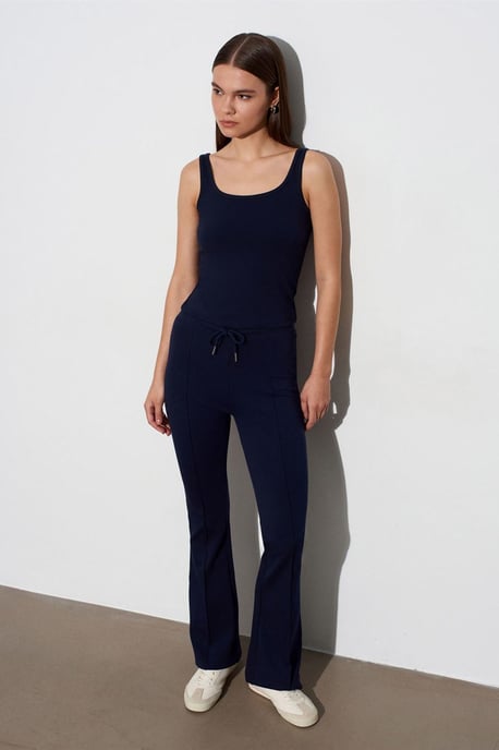 Hüfthohe Schlagjerseyhose mit Kordelzug - Image 1