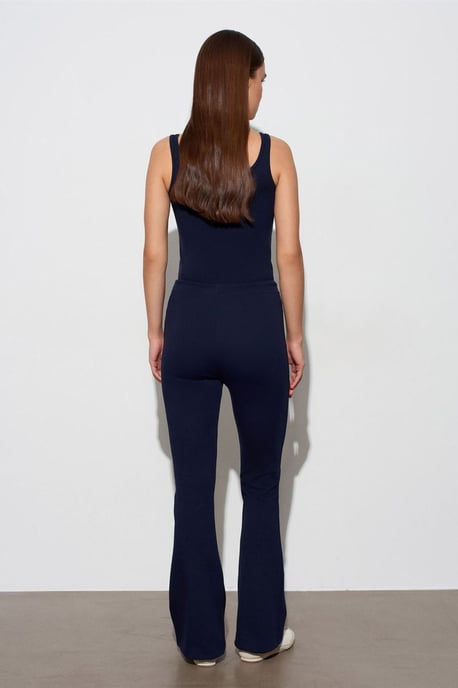 Hüfthohe Schlagjerseyhose mit Kordelzug - Image 2