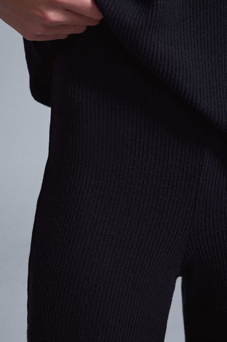 Hochtaillierte Schlagstrickhose - Image 4