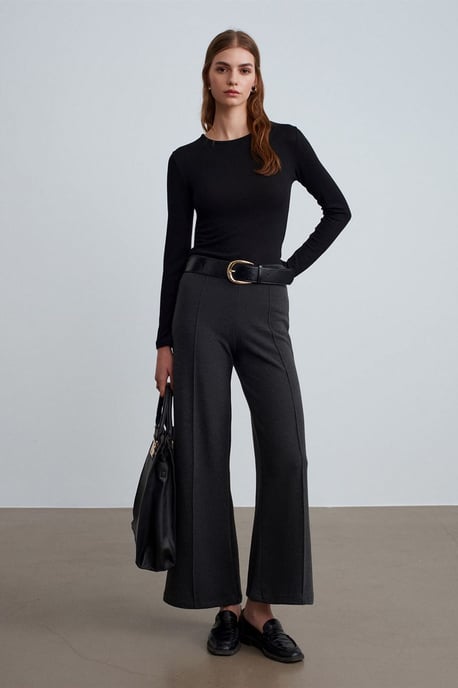 Damenweite Strickhose - Image 2