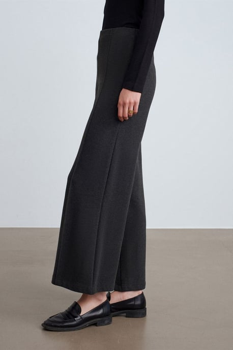Damenweite Strickhose - Image 4