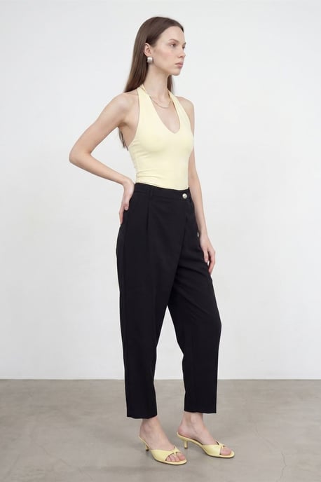 Hoch taillierte weite Crepe-Hosen - Image 3