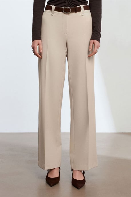 Hüfthoheweite Beinschneiderhose aus Krepp - Image 3
