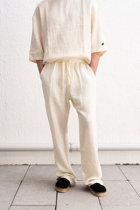 Strukturierte Baumwoll-Hose mit entspannter Passform und Kordelzug - Image 1