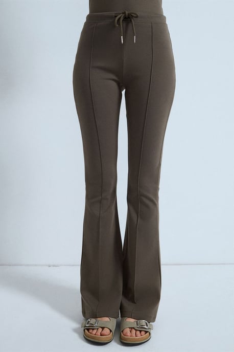 Hüfthohe Schlagjerseyhose mit Kordelzug - Image 3