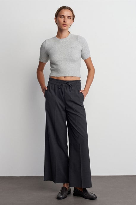Hose mit weitem Bein aus Krepp und Gummizugbund - Image 3