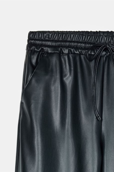 Damenweite Kunstlederhose - Image 6