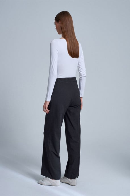 Weite Crepe-Hose mit Kordelzug - Image 3