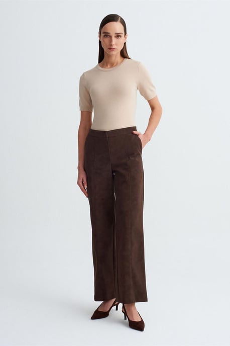 Hochtaillierte Weitbein-Hosen aus Kunstsuede - Image 4