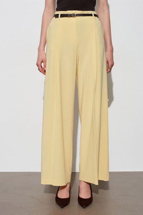 Damen Weitbeinige Crepe-Hose mit Gürtel - Image 4