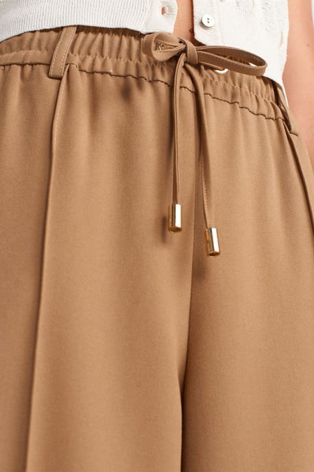 Hose im weiten Schnitt aus Crepe mit Bindebund - Image 3