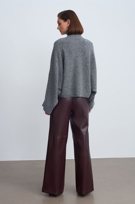 Hochtaillierte Weitbeinige Kunstlederhose - Image 2