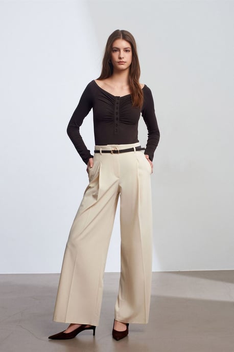 Damenweite Crepe-Hose mit Gürtel - Image 4