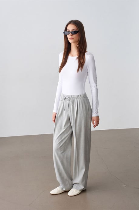 Gestreifte Weite Palazzo-Hose - Image 1