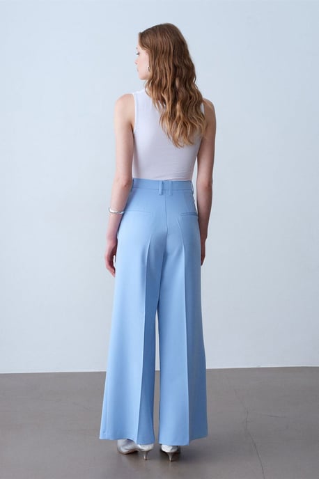 Hoch taillierte weite Crepe-Hosen - Image 2