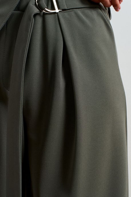 Hochtaillierte Weite-Hosen aus Crepe - Image 4