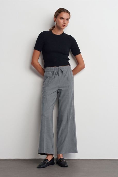 Weite Crepe-Hosen mit Kordelzugbund - Image 3