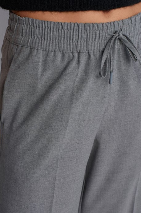 Weite Crepe-Hosen mit Kordelzugbund - Image 4