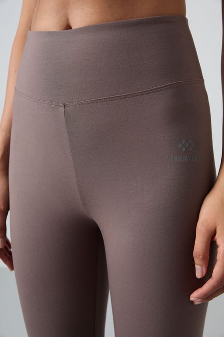 Hochtaillierte Capri-Leggings - Image 3