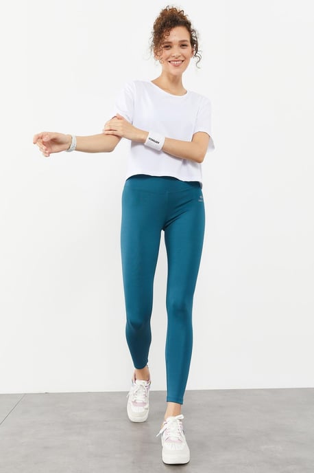 Hochtaillierte Slim-Fit Leggings - Image 4