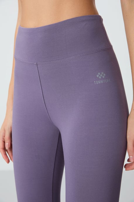 Hochtaillierte Capri-Leggings - Image 3