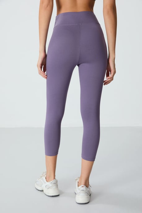 Hochtaillierte Capri-Leggings - Image 5