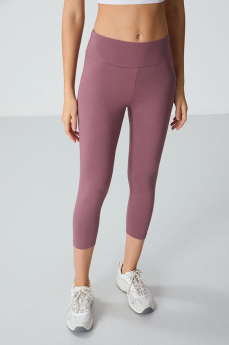 Hochtaillierte Capri-Leggings - Image 4