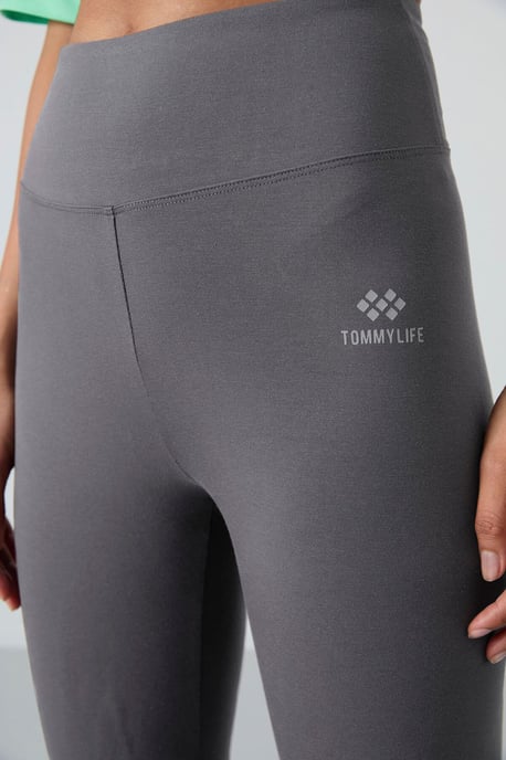 Hochtaillierte Leggings aus Baumwolle und Elasthan - Image 4