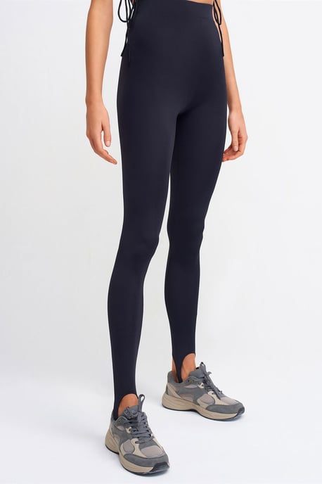 Hochgeschnittene Slim-Fit Leggings - Image 4