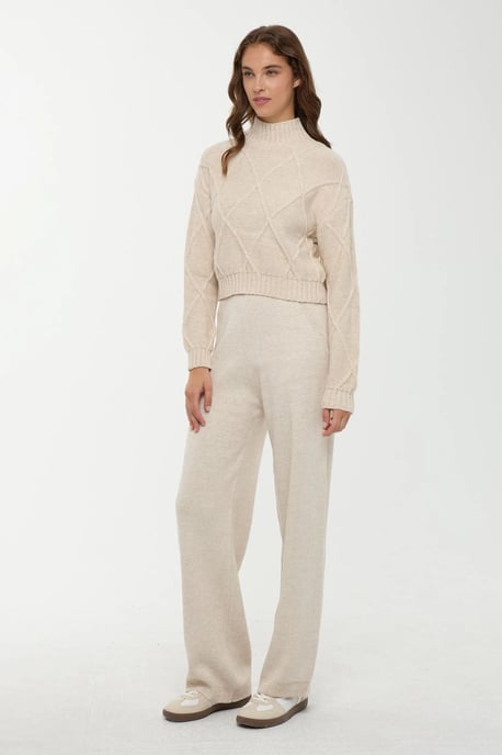 Strukturierter leichter Rollkragenstrickpullover - Image 4