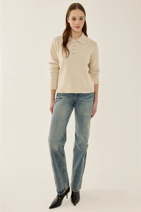 Knopfkragen Sweater in lässiger Passform - Image 2