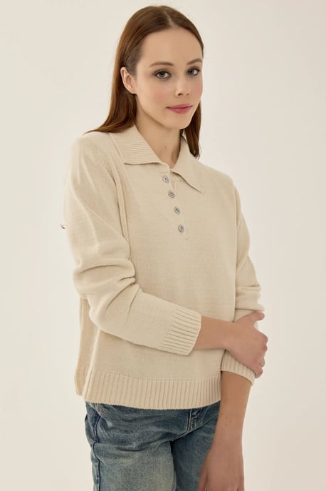 Knopfkragen Sweater in lässiger Passform - Image 3