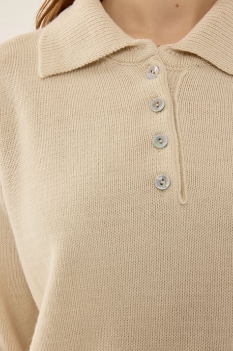 Knopfkragen Sweater in lässiger Passform - Image 5
