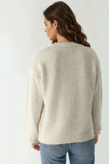 Lässiger Pullover mit Kirschdetail - Image 5