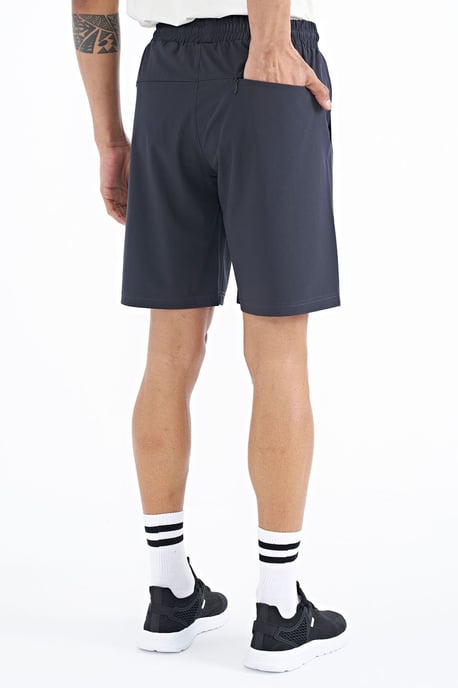 Herren Regular-Fit Weite Shorts - Image 6