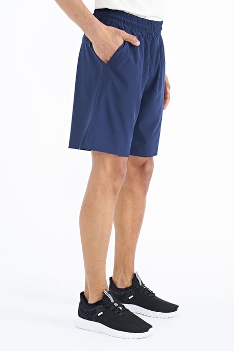 Herren Regular-Fit weiter Bein Shorts - Image 5