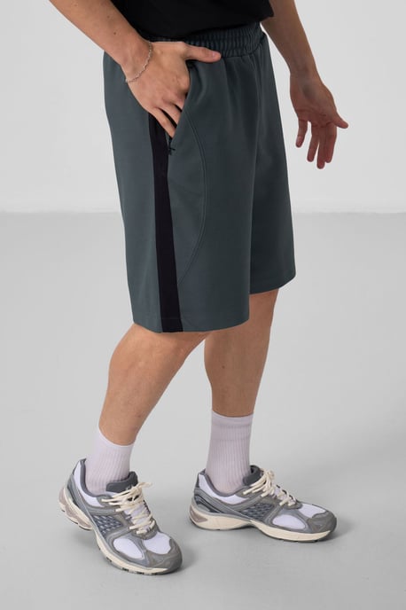 Übergroße Baumwollmischung Strickshorts - Image 4