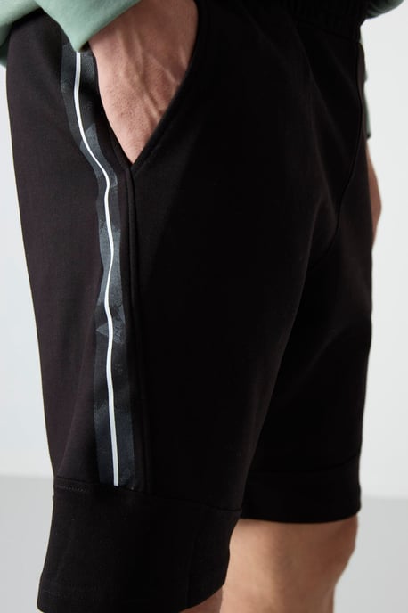 Herren Sweatshorts zum Hineinschlüpfen - Image 3