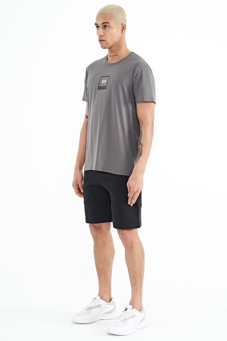 Herren Sweatshorts aus solidem Strick - Image 4