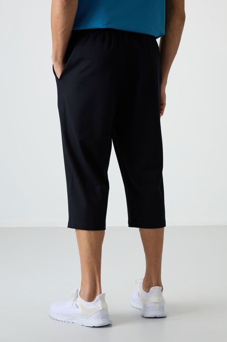 Herren Capri Shorts mit weitem Bein in Mittelhöhe - Image 5