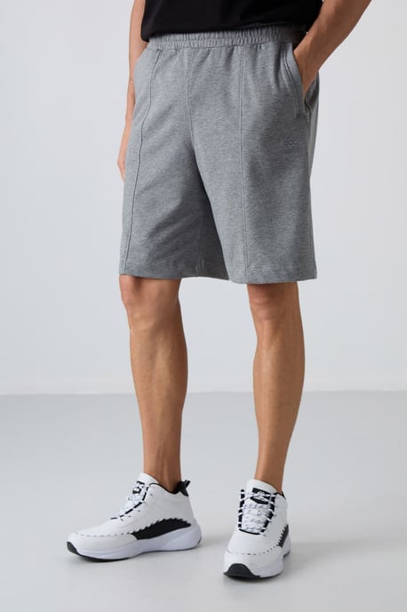 Herren Strick-Sweatshorts - Image 1