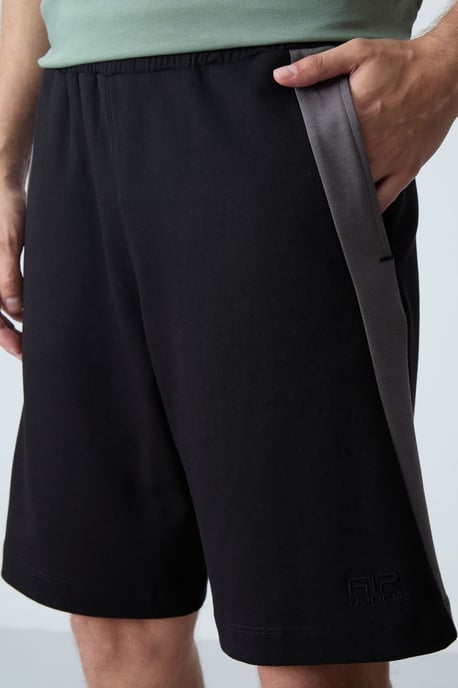 Herren Sweatshorts aus Baumwollmix - Image 3