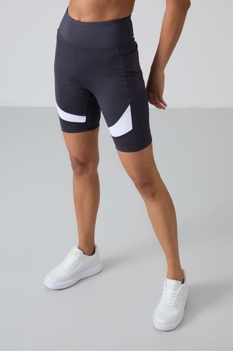 Hochtaillierte kurze Sportleggings - Image 3