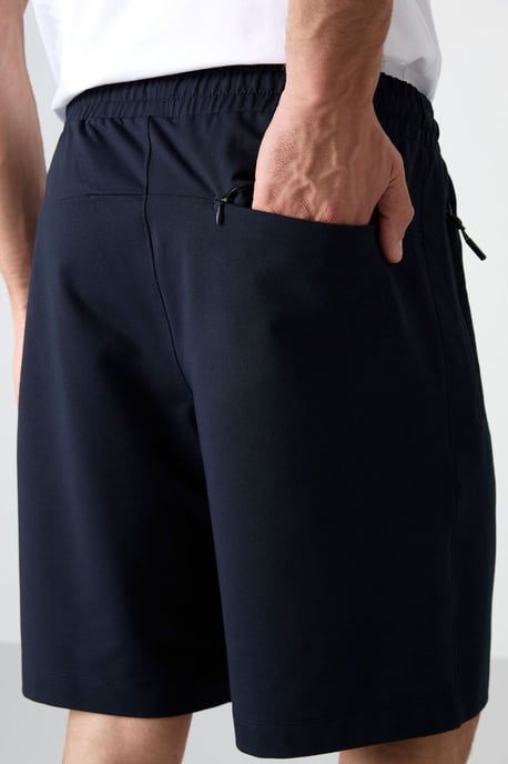 Herren Sweatshorts mit regulärer Passform - Image 6