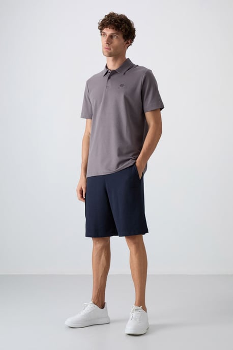Herren Weitbeinige Cargo-Shorts - Image 1