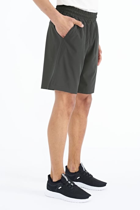 Herren Regular-Fit Shorts mit weiter Beinform - Image 3
