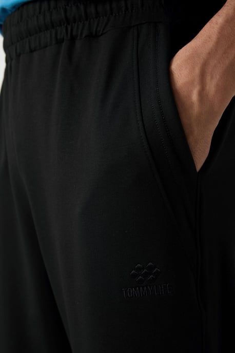 Herren Mid-Waist Weitbeinige Capri-Shorts - Image 3